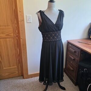 Dressbarn Y2K Black Lace Waist Tie Shoulder Midi Dress Womens 12 Dark Romantic